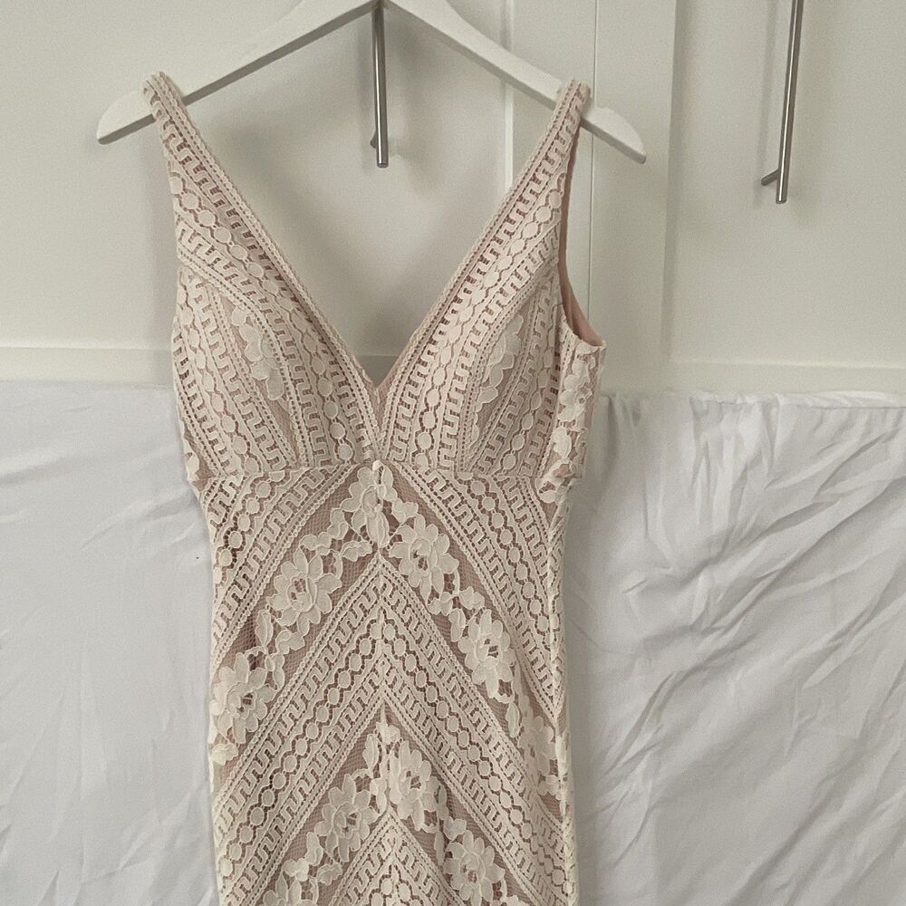 JUMP Apparel Women’s Brown Floral Lace Maxi Dress V-Neck Sleeveless Lined 10